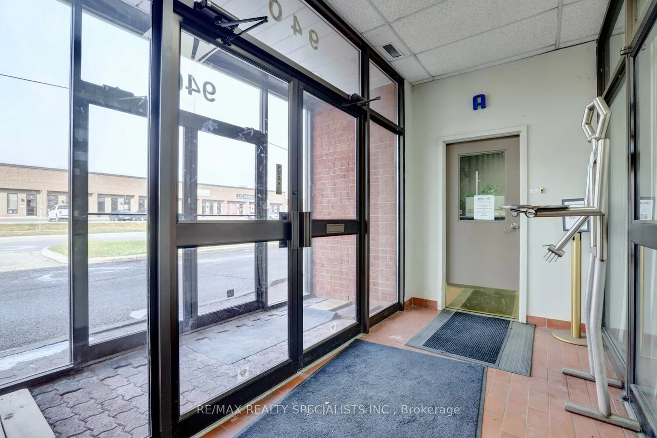 940, Westport, Northeast, Mississauga