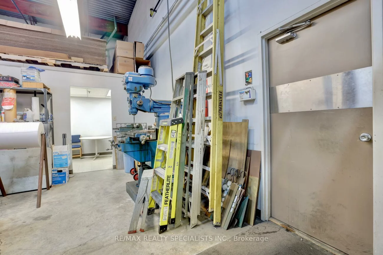 940, Westport, Northeast, Mississauga