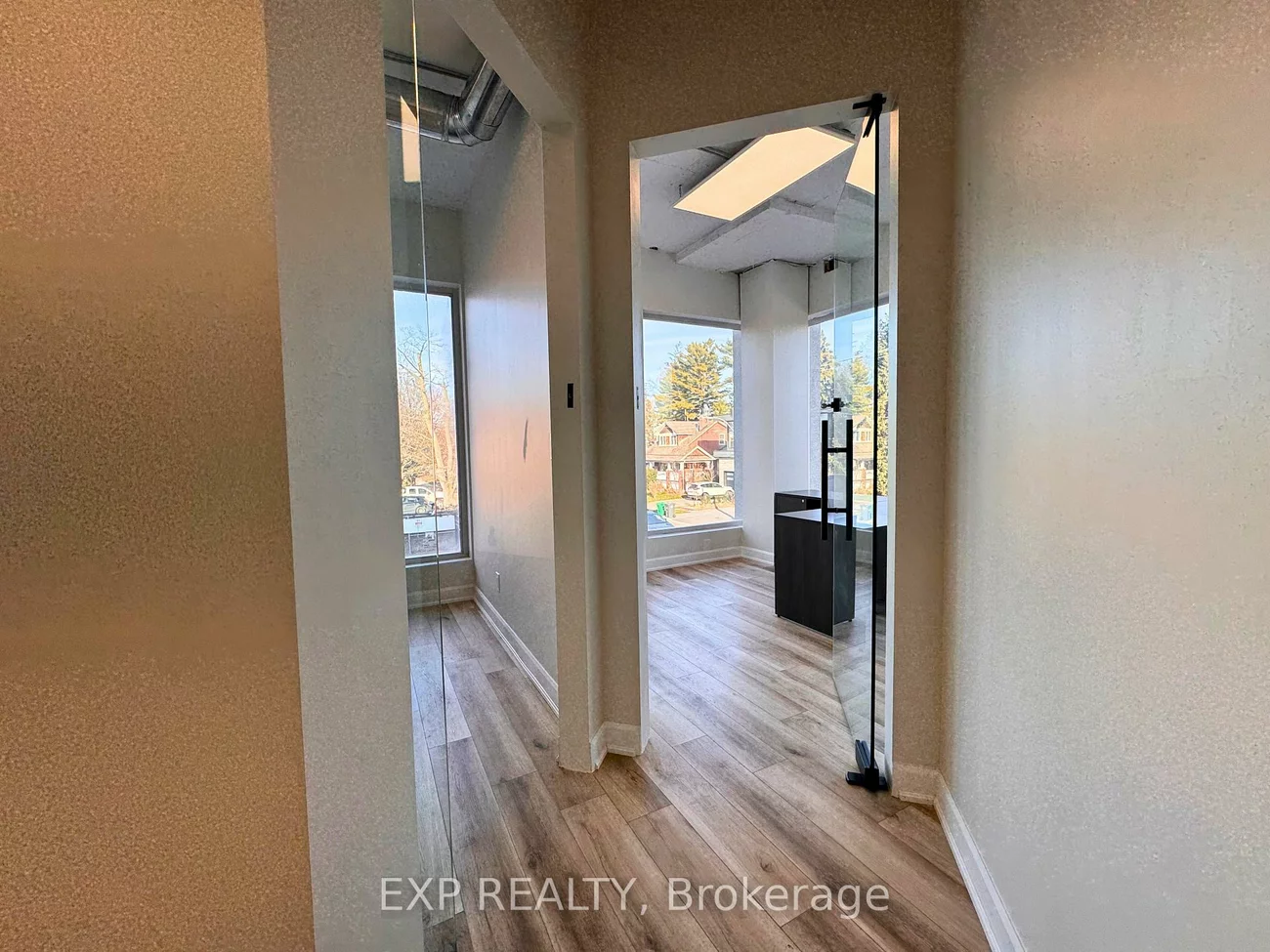 230, Lakeshore, Port Credit, Mississauga