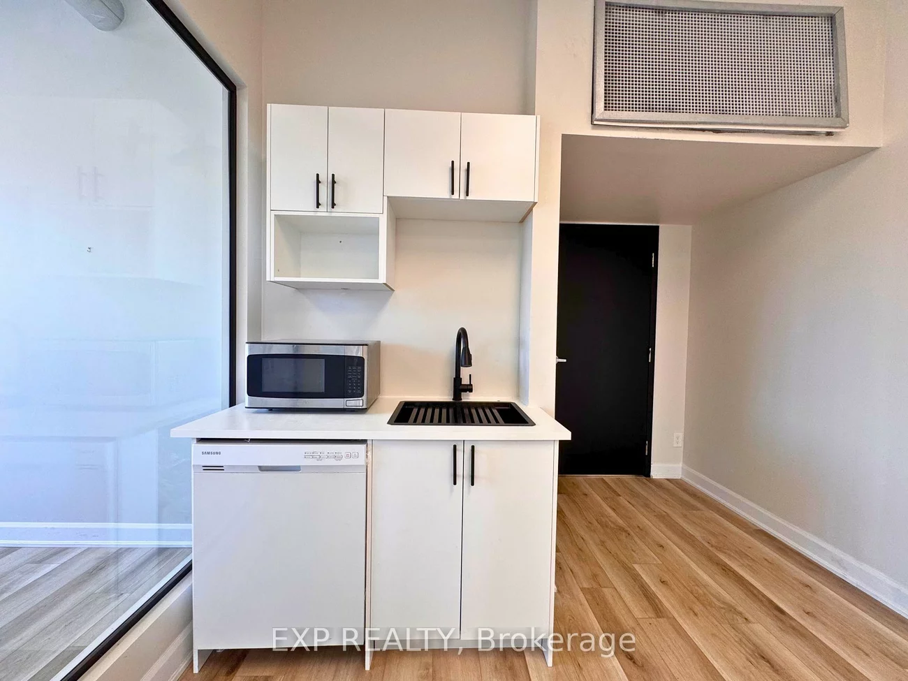 230, Lakeshore, Port Credit, Mississauga