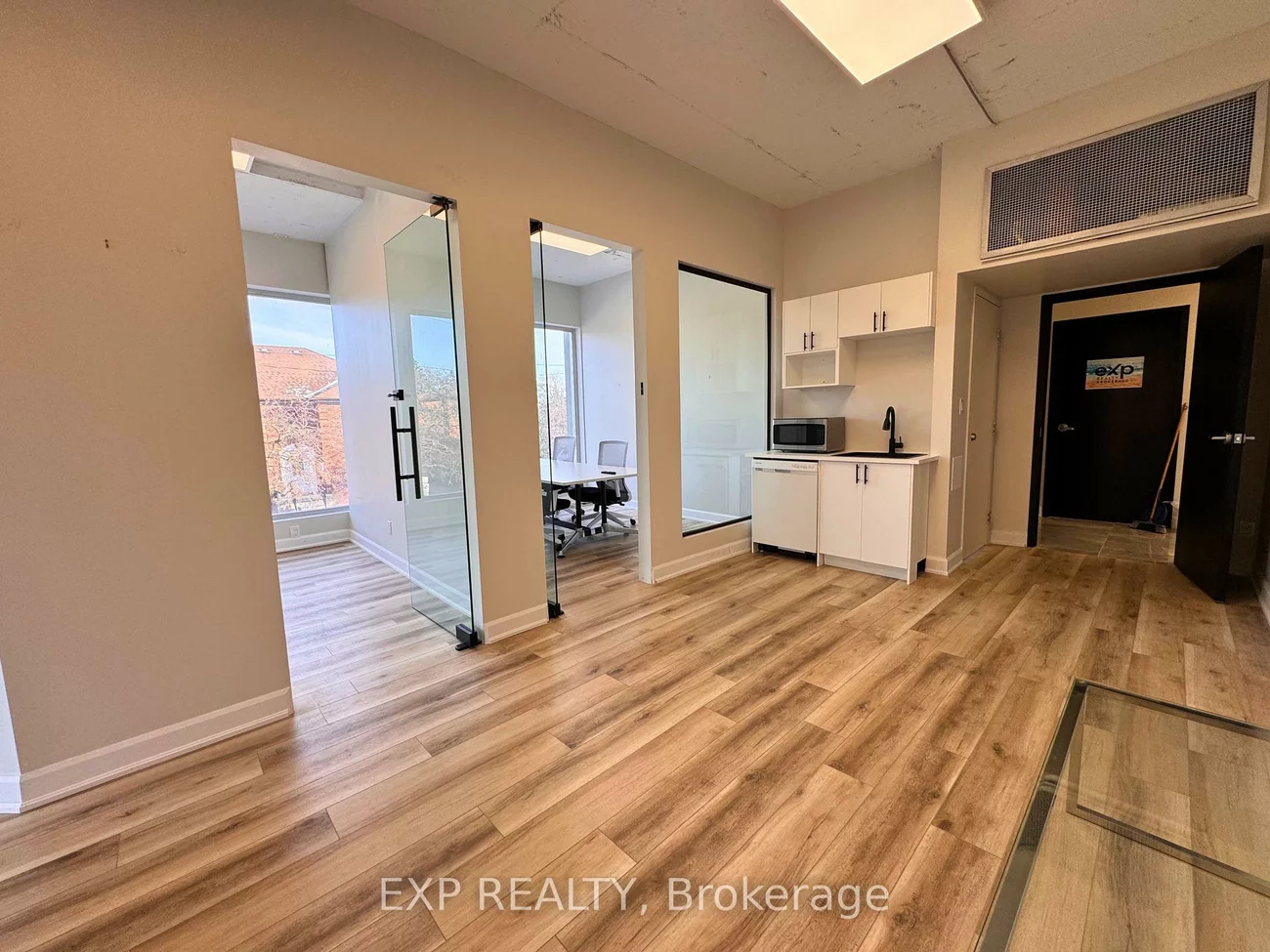 230, Lakeshore, Port Credit, Mississauga