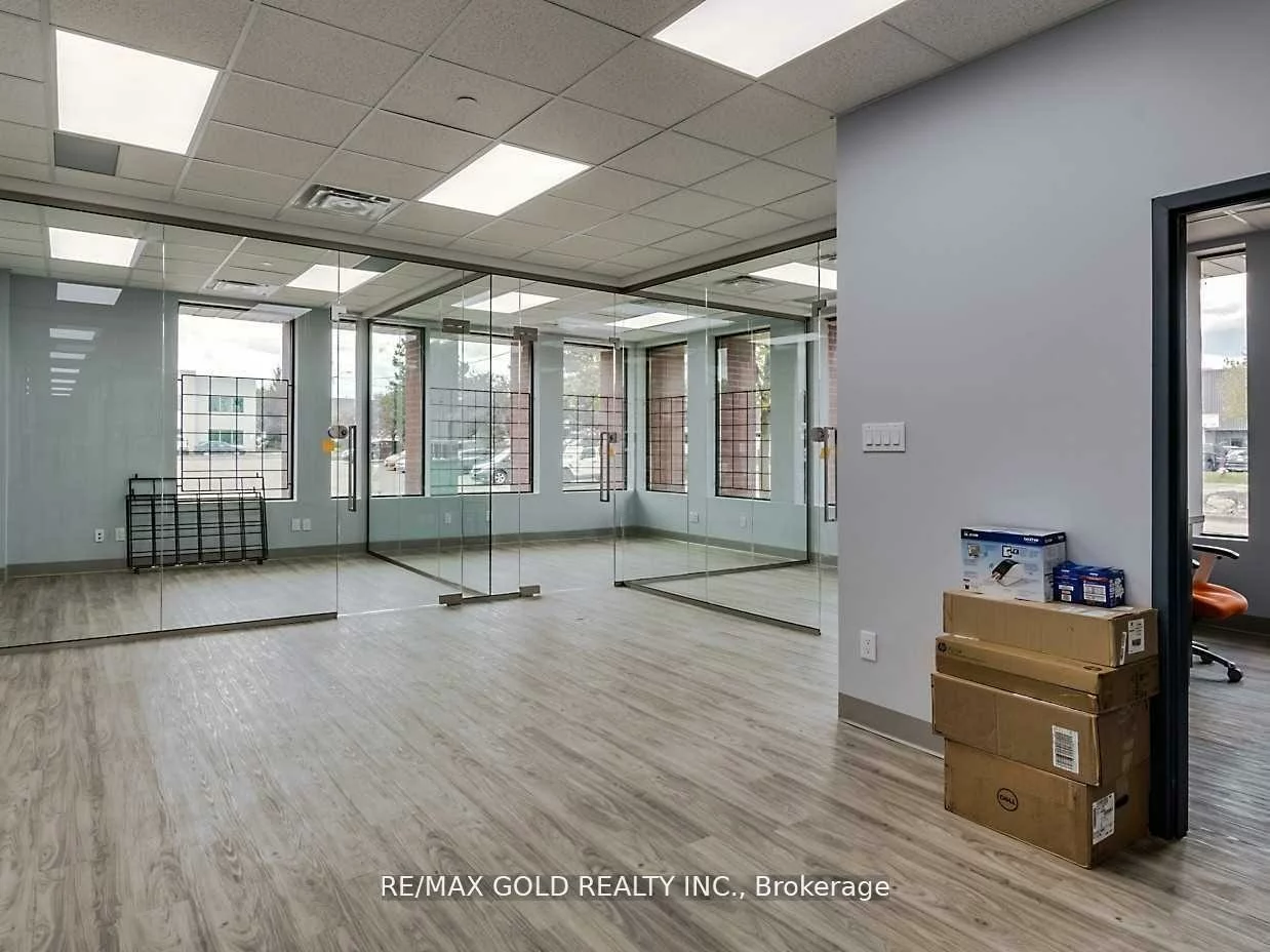 1122, Lorimar, Northeast, Mississauga