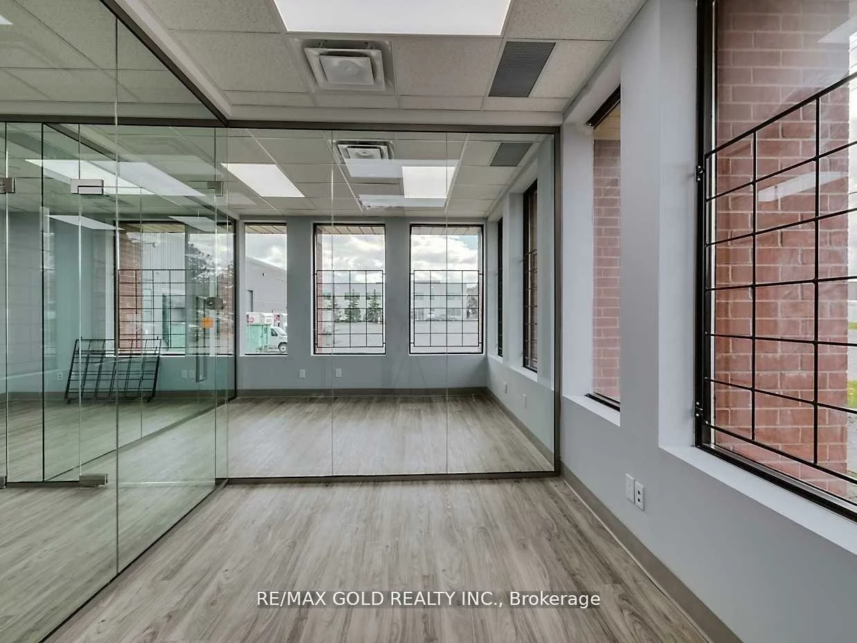 1122, Lorimar, Northeast, Mississauga