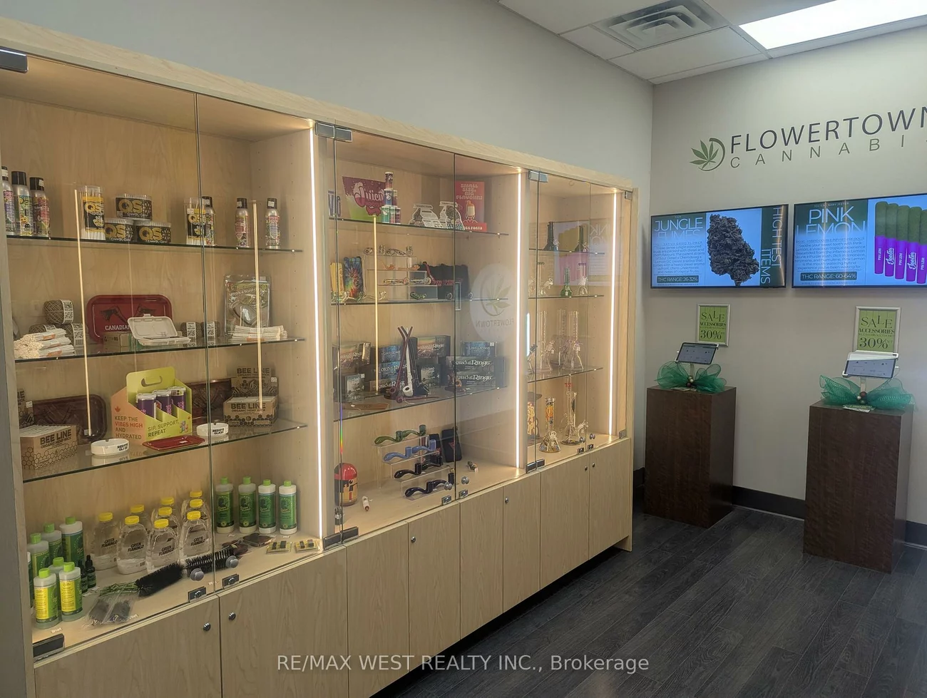 17, Queen, Streetsville, Mississauga