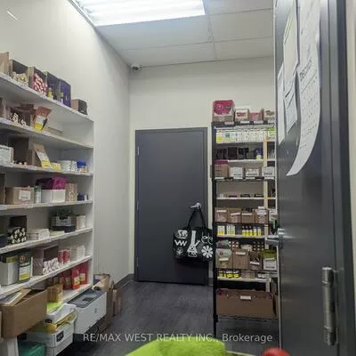 17, Queen, Streetsville, Mississauga