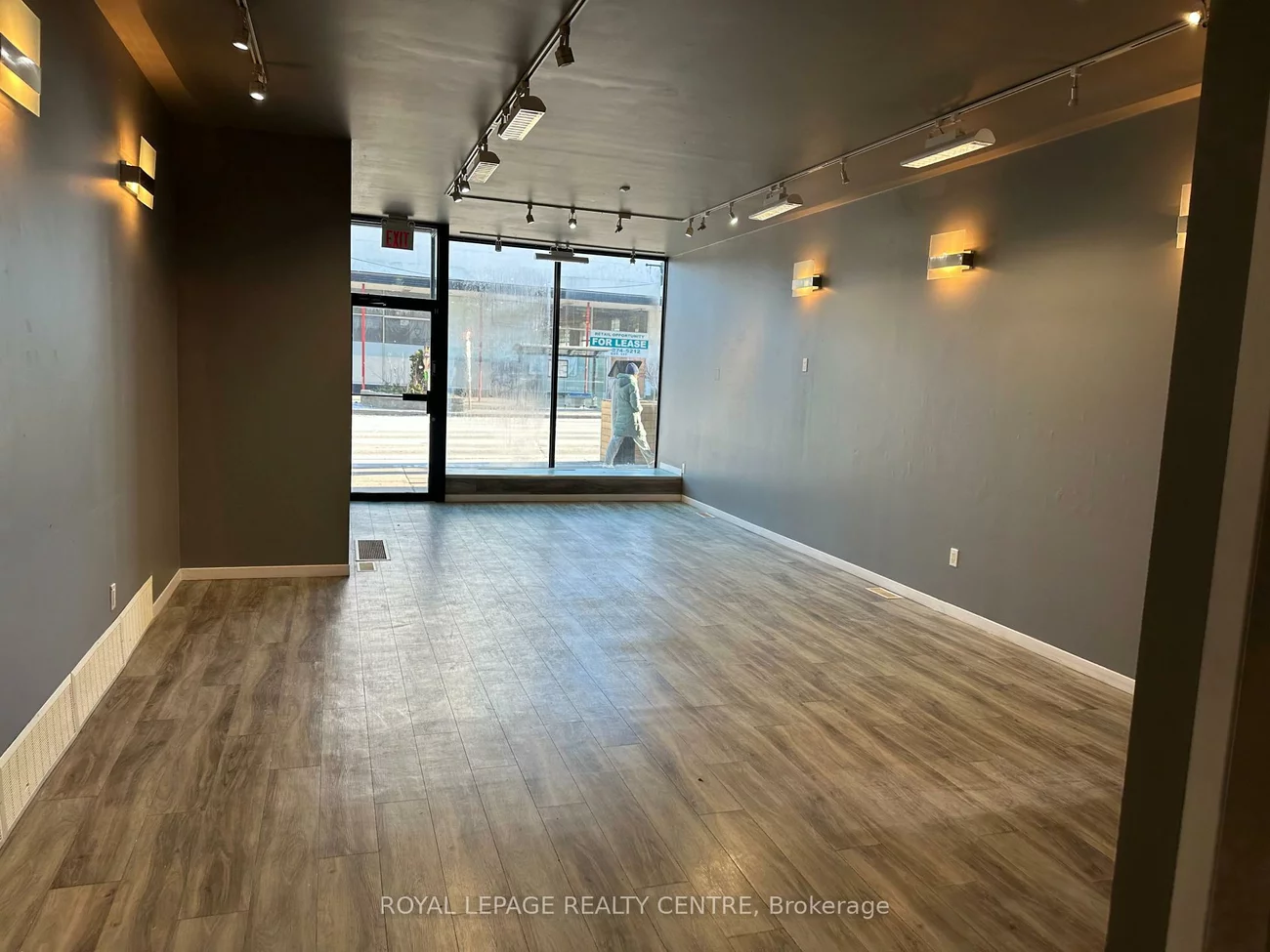 102, Lakeshore, Port Credit, Mississauga