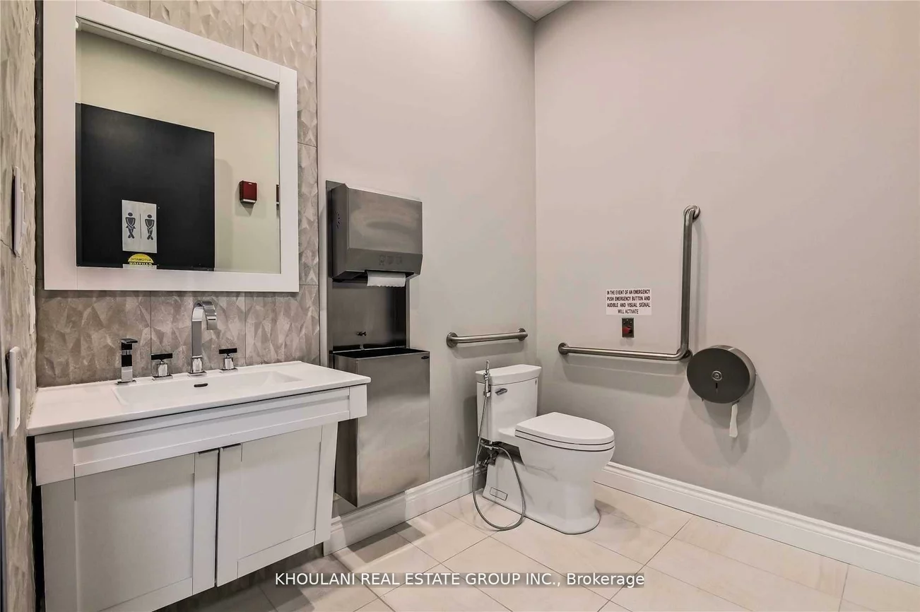 325, Central, Fairview, Mississauga