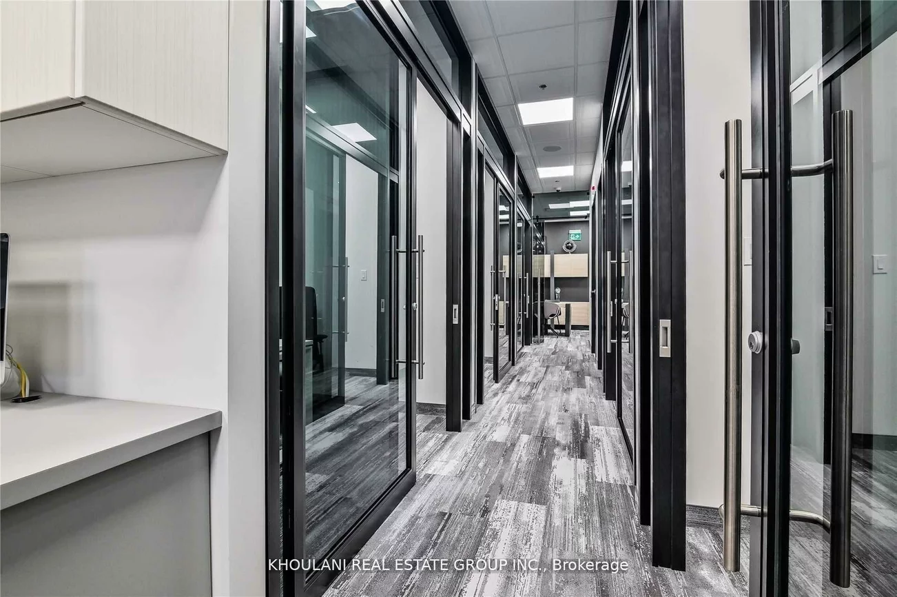 325, Central, Fairview, Mississauga