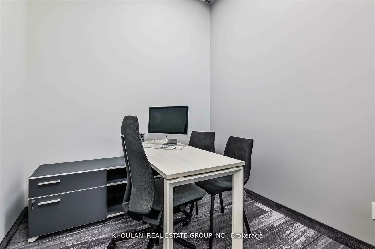 325, Central, Fairview, Mississauga