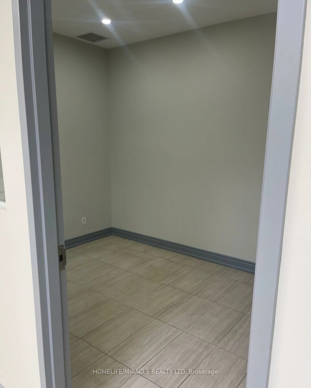 7195, Tranmere, Northeast, Mississauga