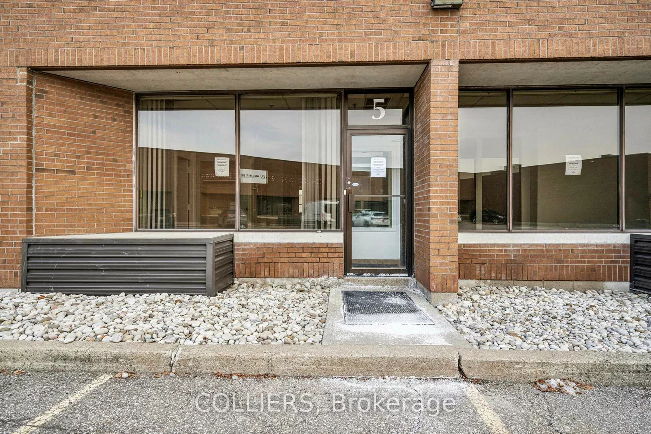 6815, Rexwood, Northeast, Mississauga