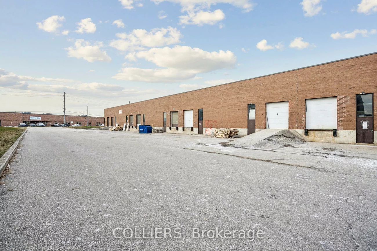 6815, Rexwood, Northeast, Mississauga