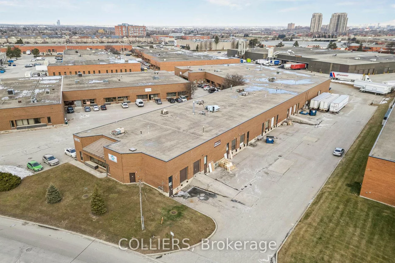 6815, Rexwood, Northeast, Mississauga