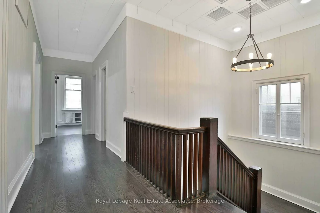 94, Lakeshore, Port Credit, Mississauga