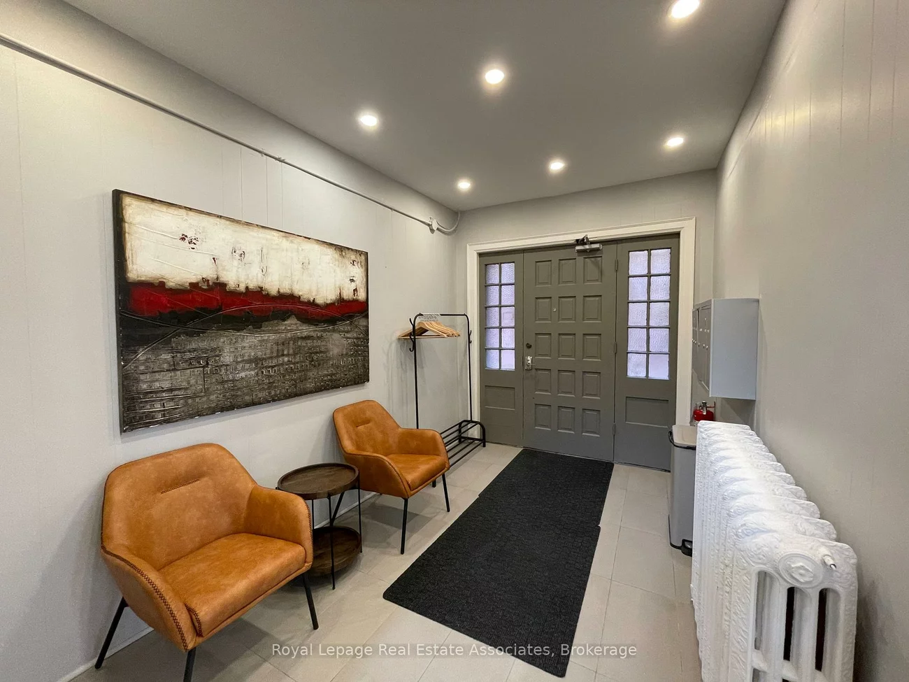 94, Lakeshore, Port Credit, Mississauga