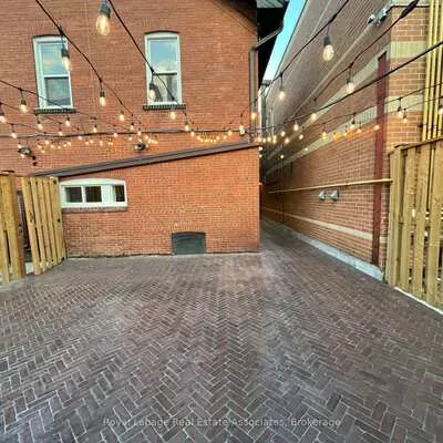 94, Lakeshore, Port Credit, Mississauga