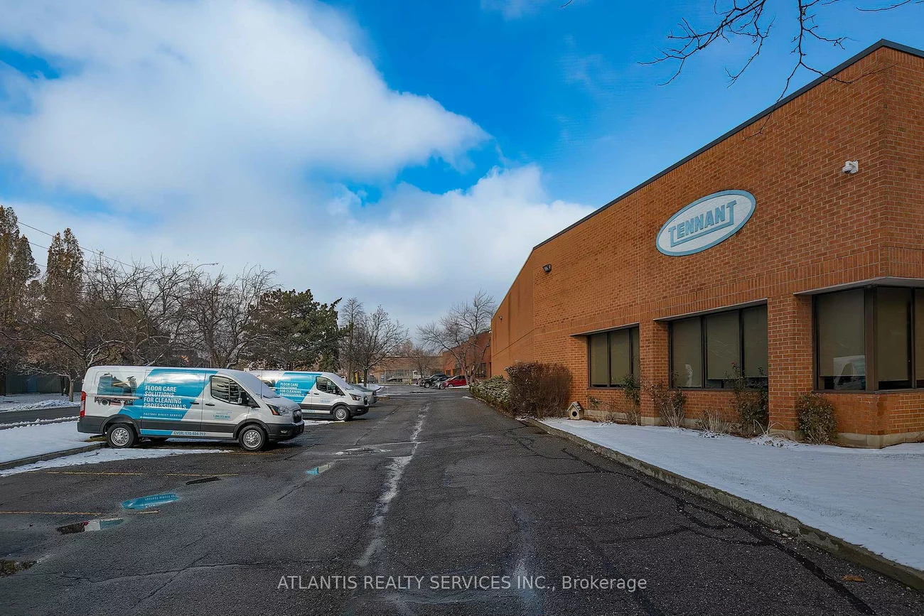 1329, Cardiff, Northeast, Mississauga