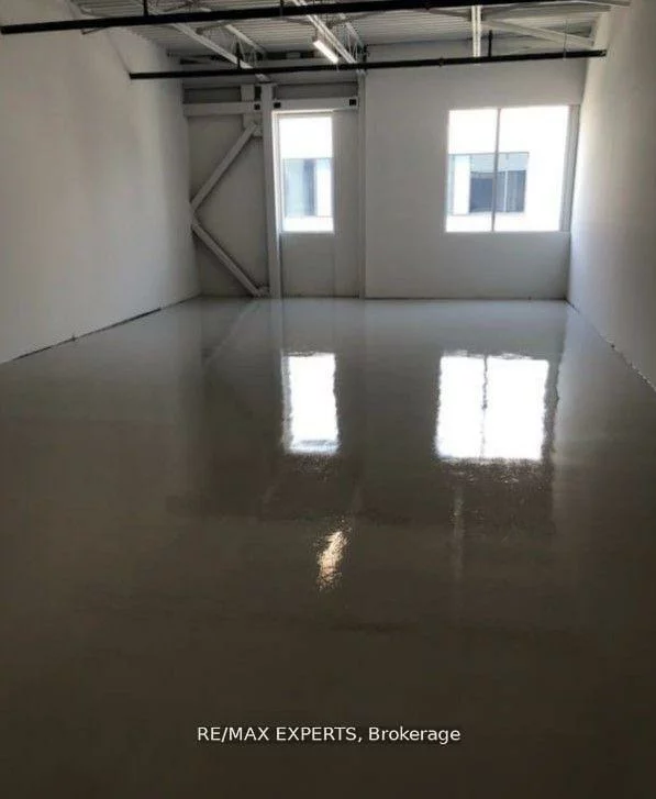 5266, Solar, Airport Corporate, Mississauga