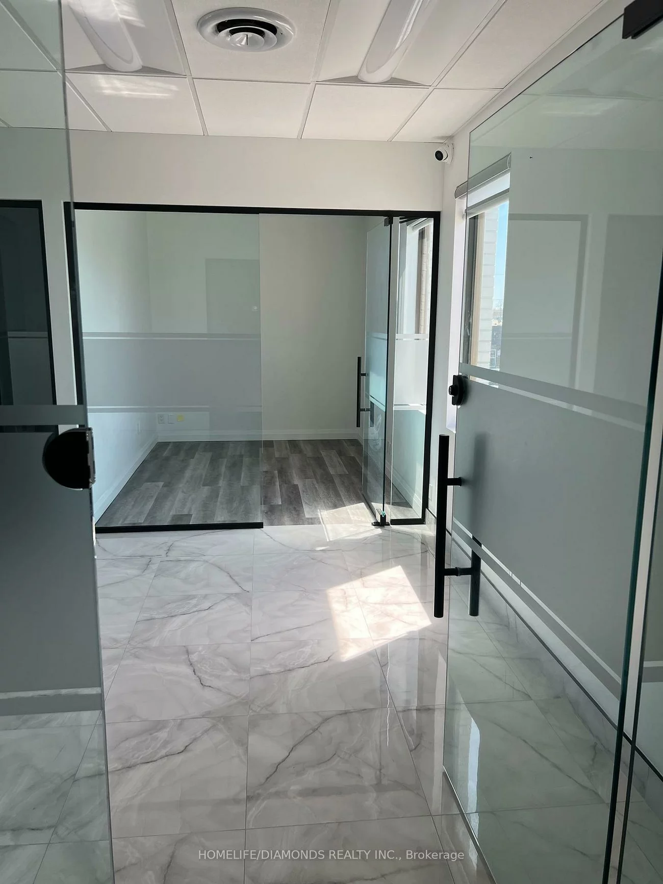 1830, Dundas, Dixie, Mississauga