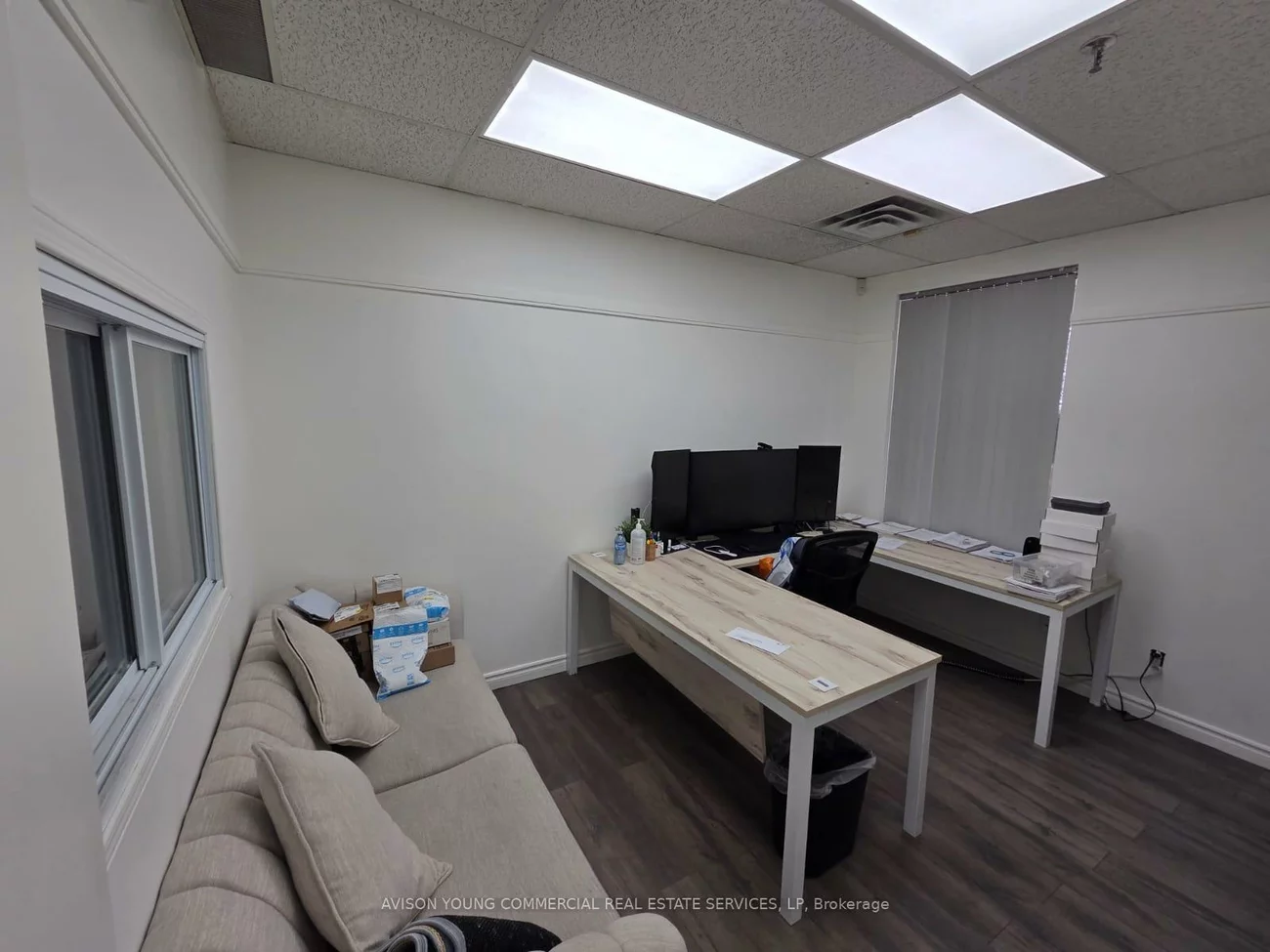 215, Traders, Gateway, Mississauga