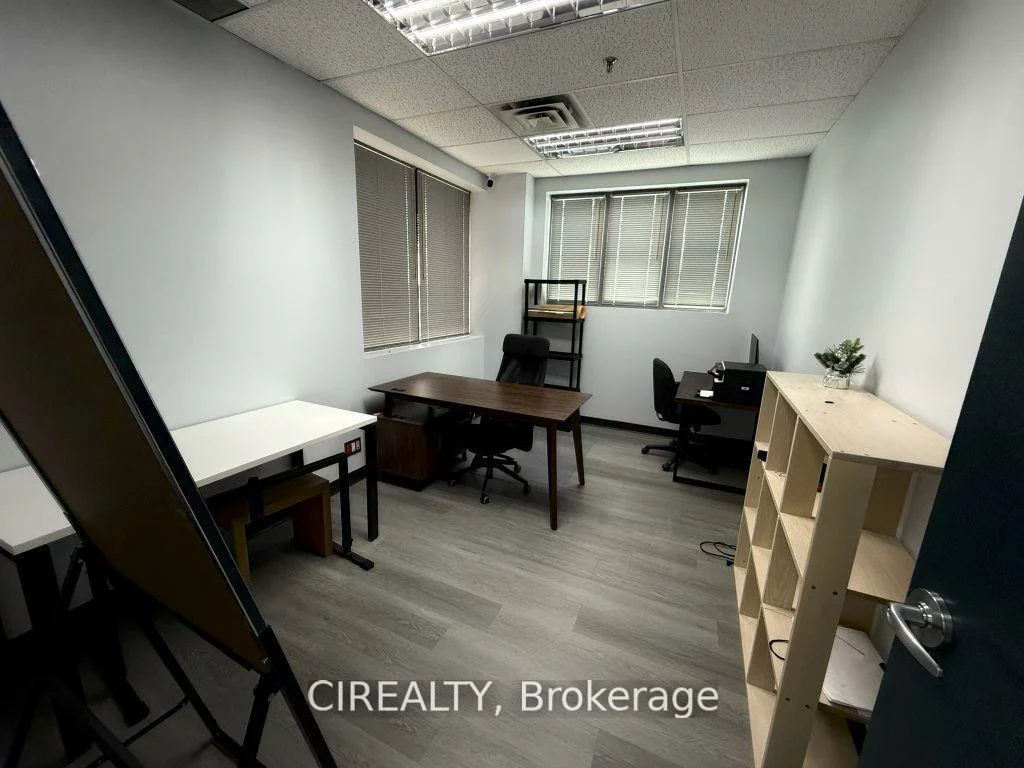 230, Watline, Gateway, Mississauga