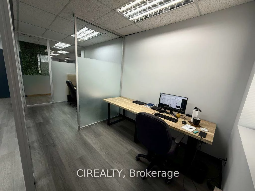 230, Watline, Gateway, Mississauga