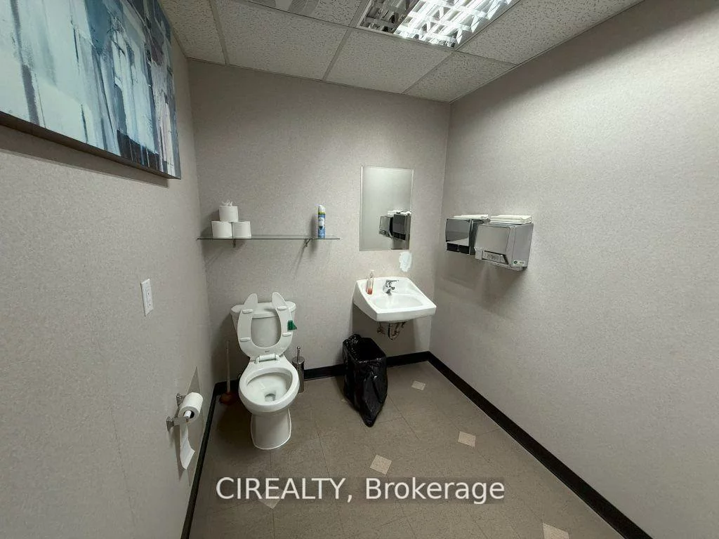 230, Watline, Gateway, Mississauga