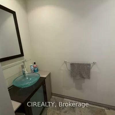 230, Watline, Gateway, Mississauga