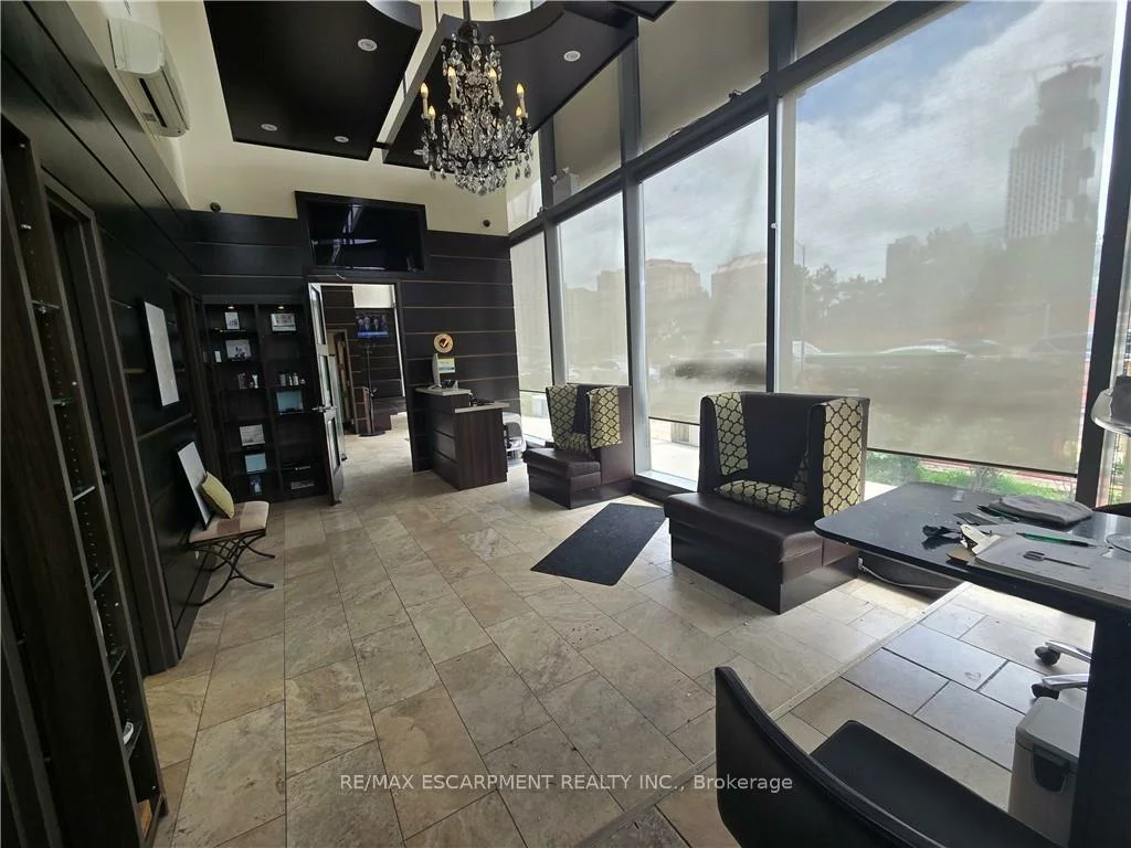 4033, Hurontario, City Centre, Mississauga