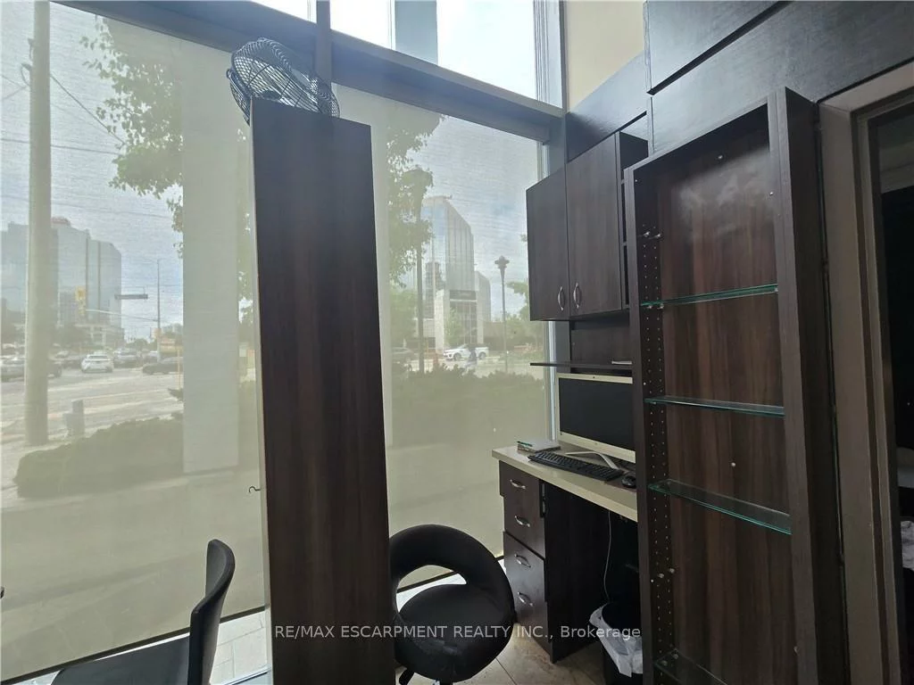 4033, Hurontario, City Centre, Mississauga