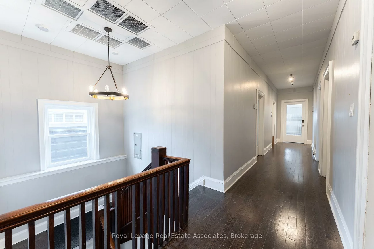 94, Lakeshore, Port Credit, Mississauga