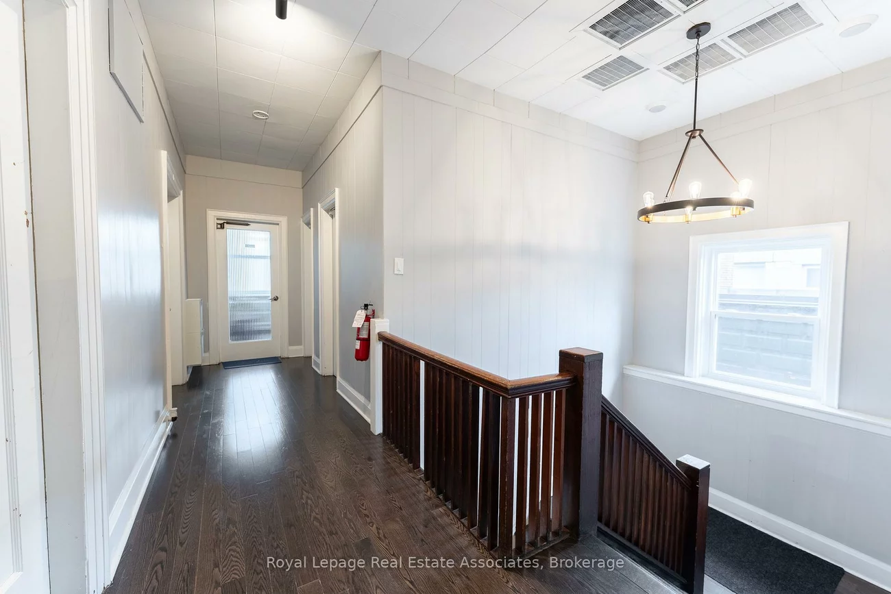 94, Lakeshore, Port Credit, Mississauga