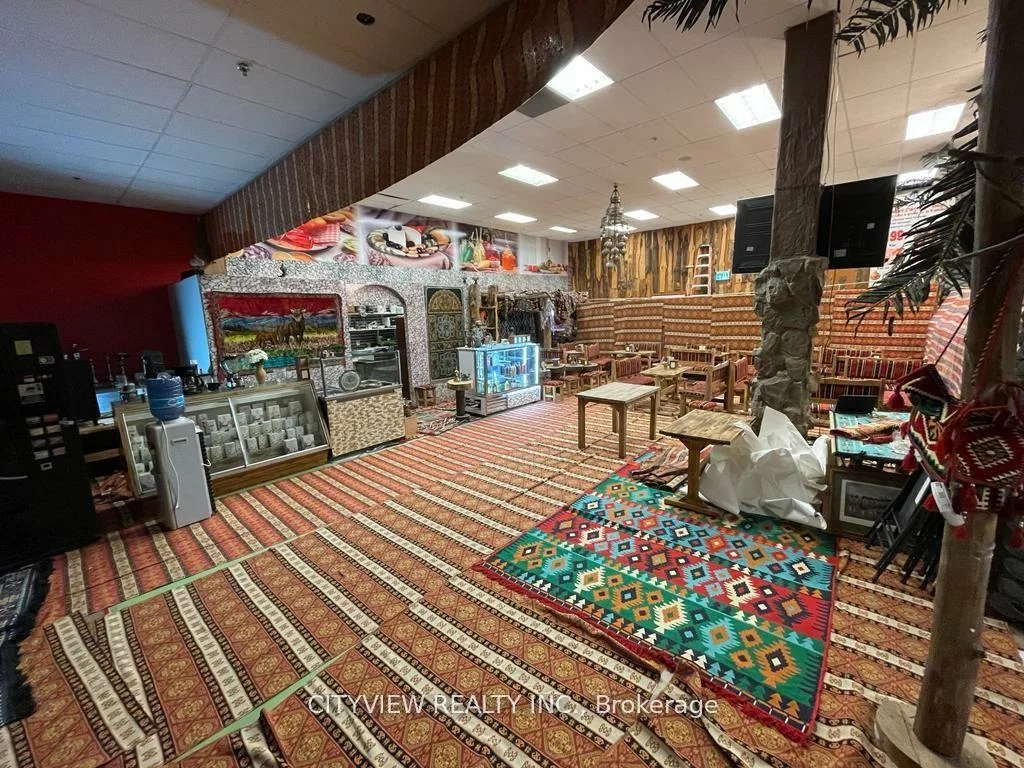 1151, Dundas, Erindale, Mississauga