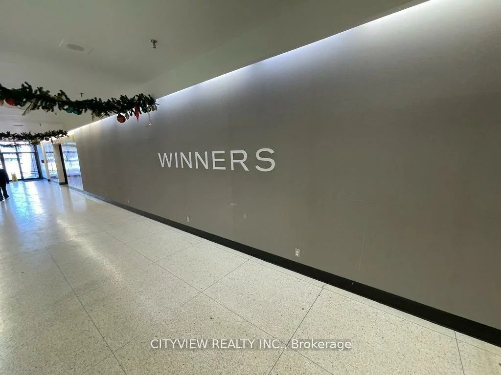 1151, Dundas, Erindale, Mississauga