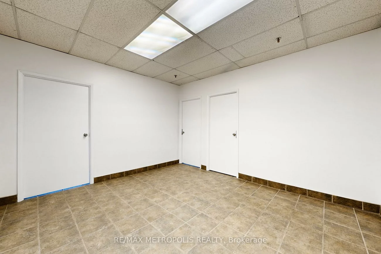 3185, Unity, Western Business Park, Mississauga