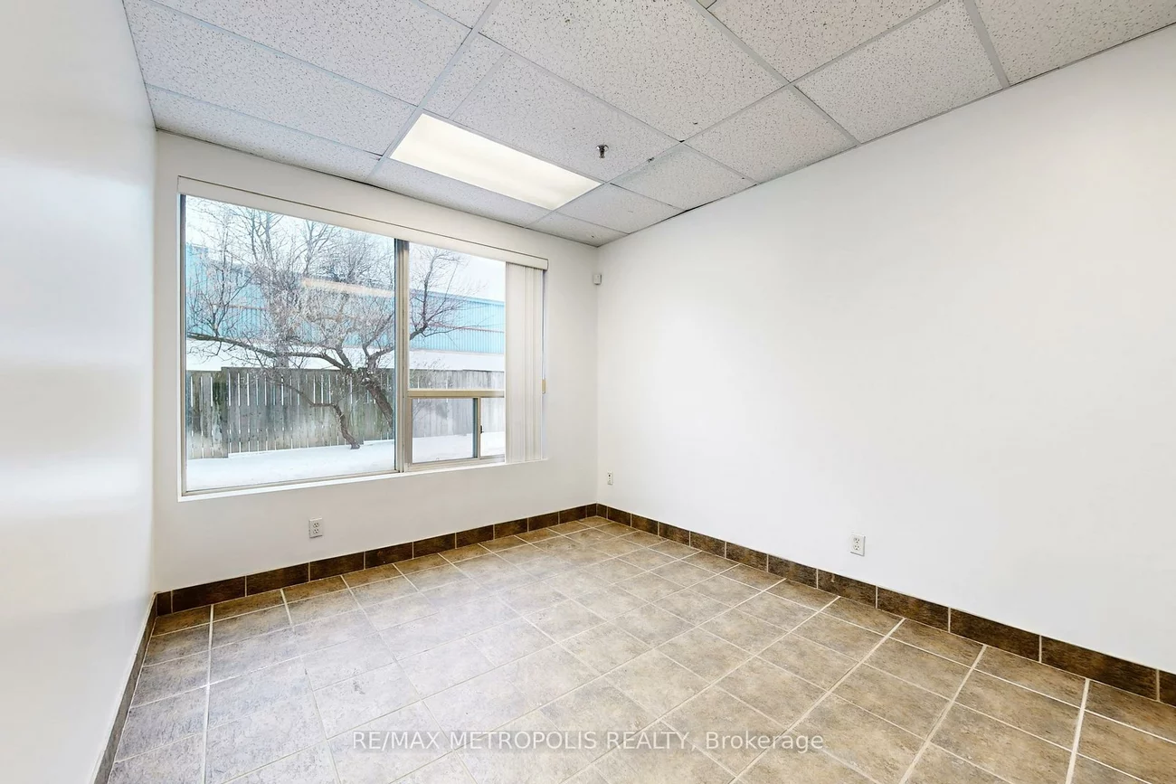 3185, Unity, Western Business Park, Mississauga