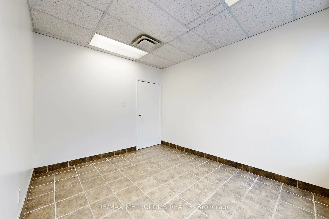 3185, Unity, Western Business Park, Mississauga