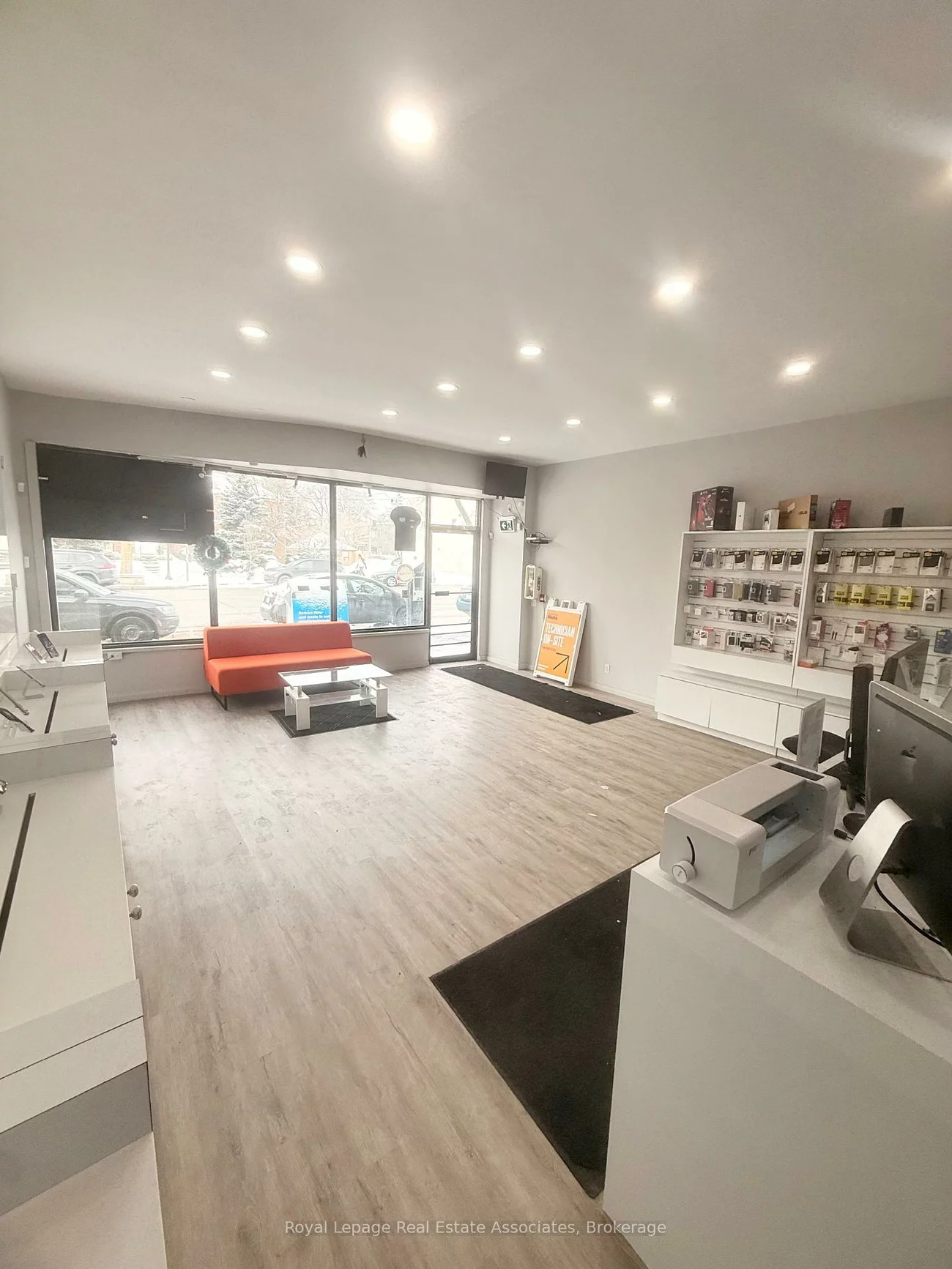 237, Lakeshore, Port Credit, Mississauga