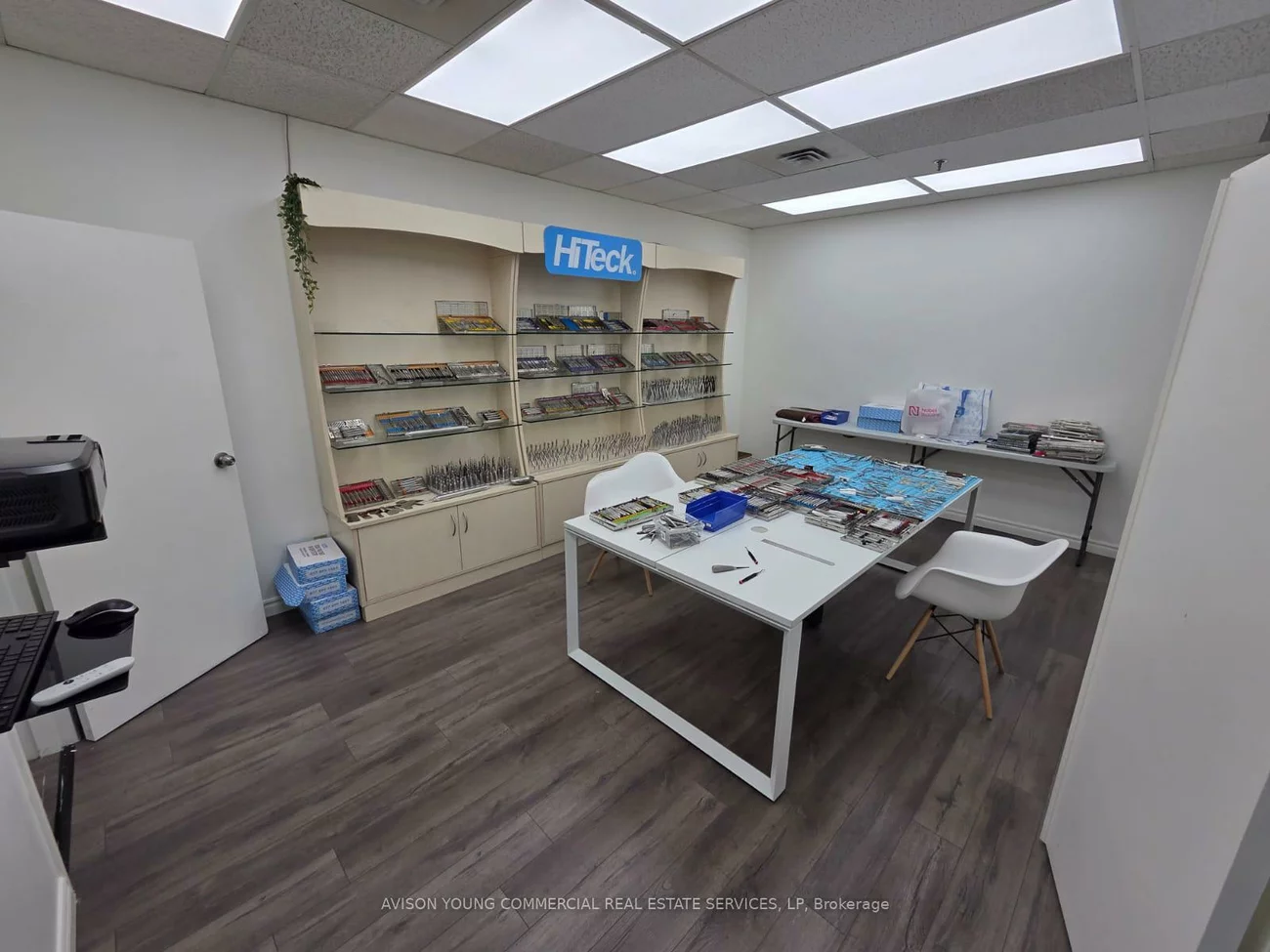 215, Traders, Gateway, Mississauga