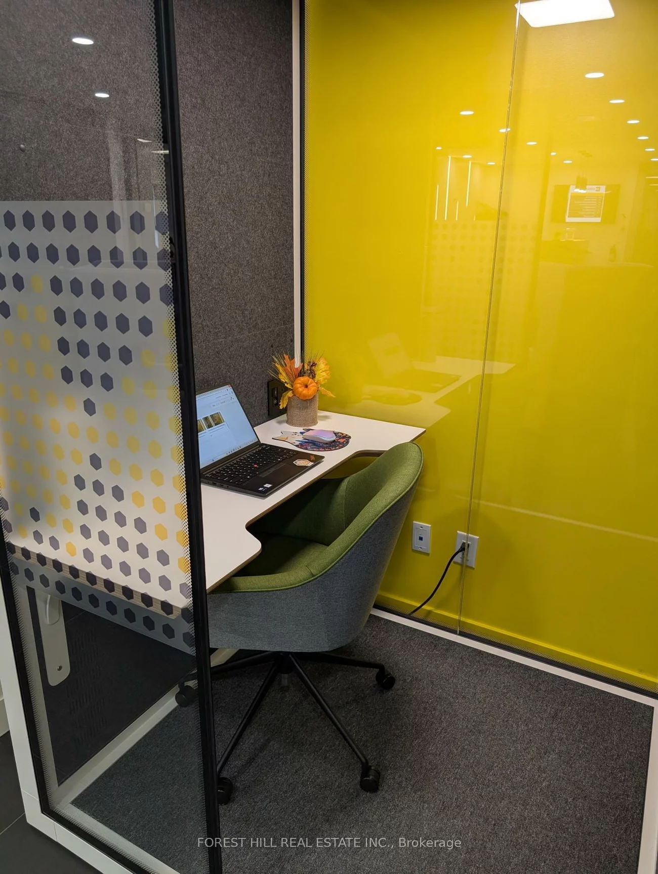 350, Burnhamthorpe, City Centre, Mississauga