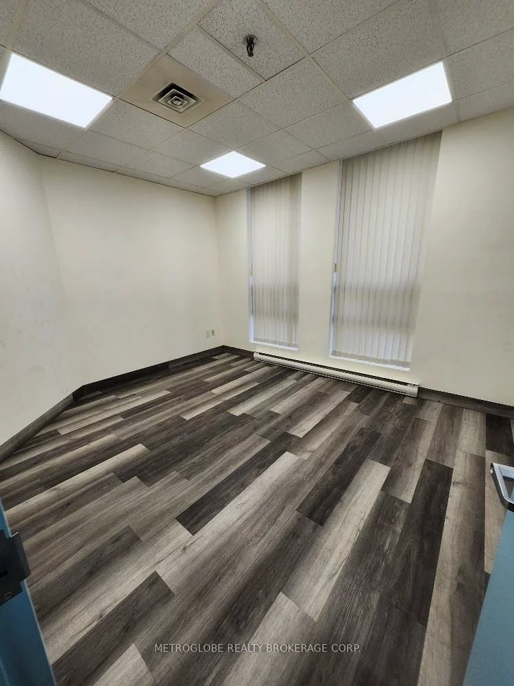 1110, Kamato, Northeast, Mississauga