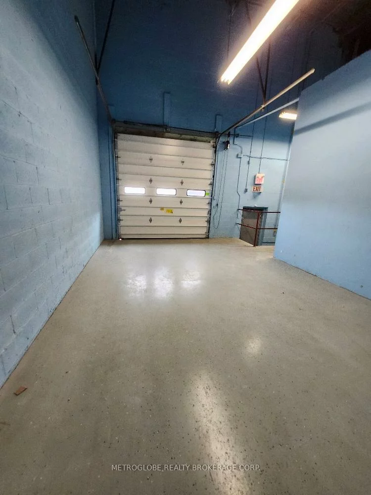 1110, Kamato, Northeast, Mississauga