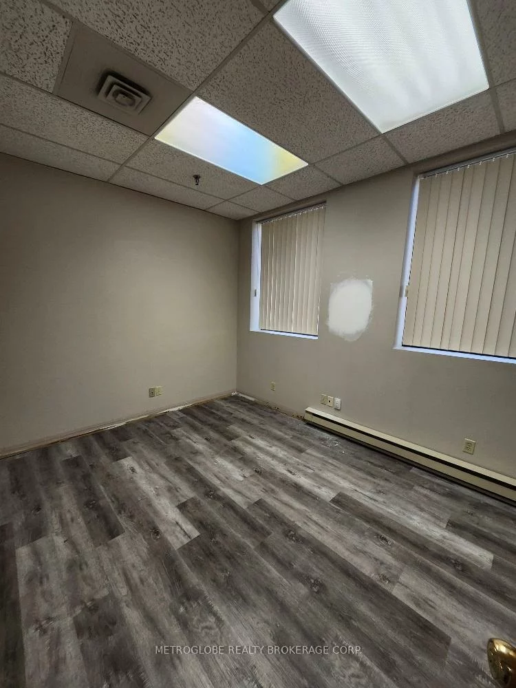 5511, Tomken, Northeast, Mississauga