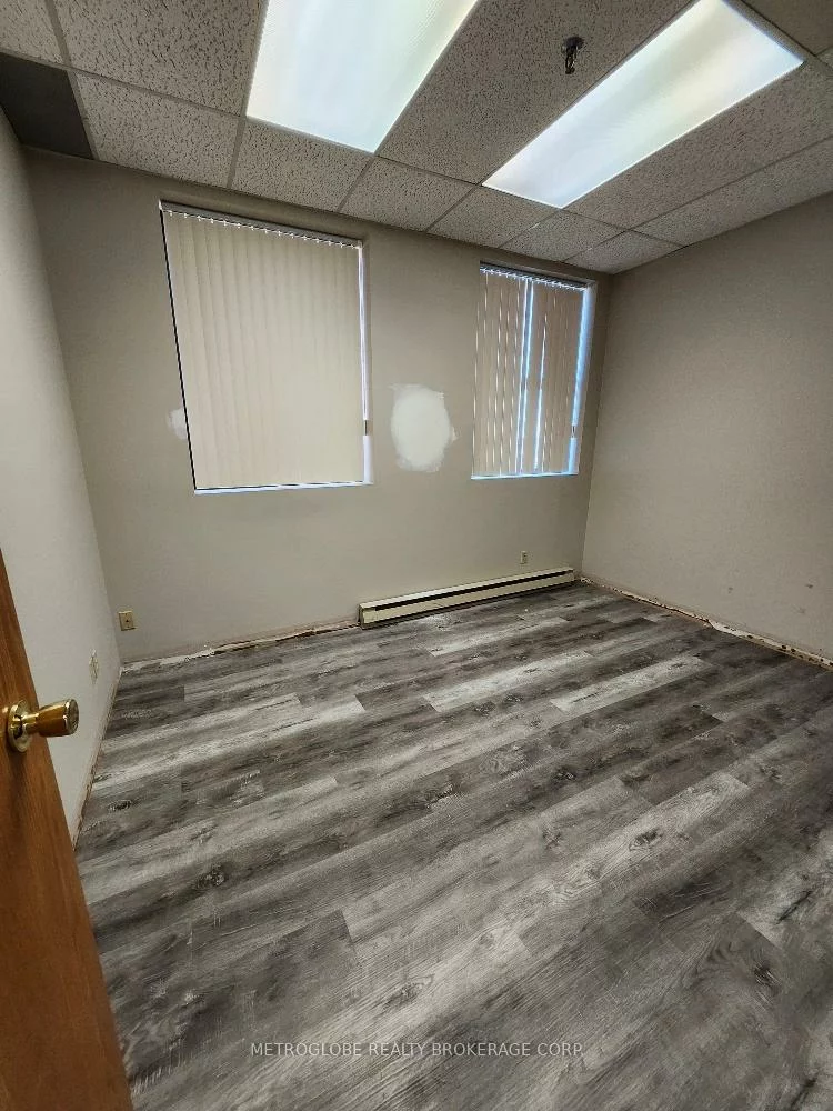 5511, Tomken, Northeast, Mississauga