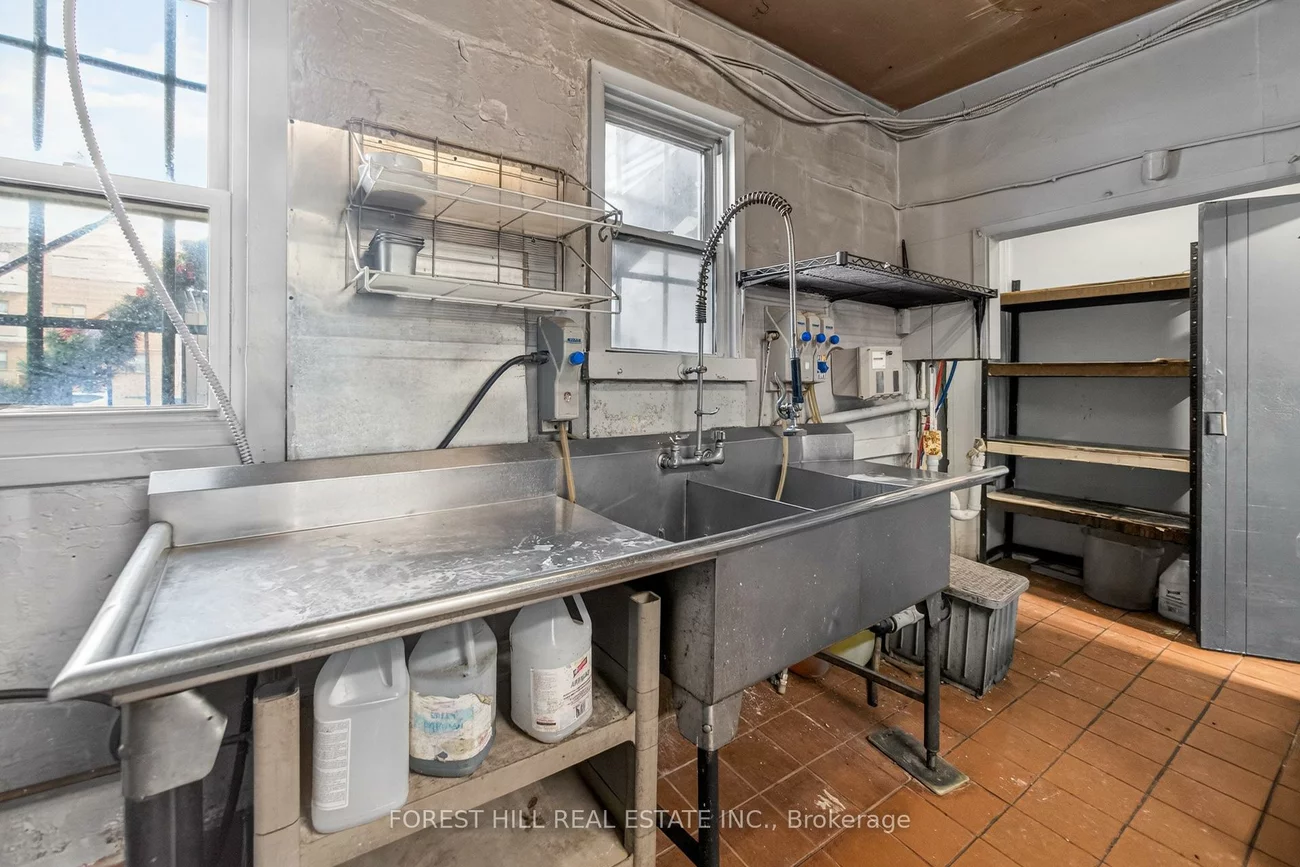 277, Queen, Streetsville, Mississauga