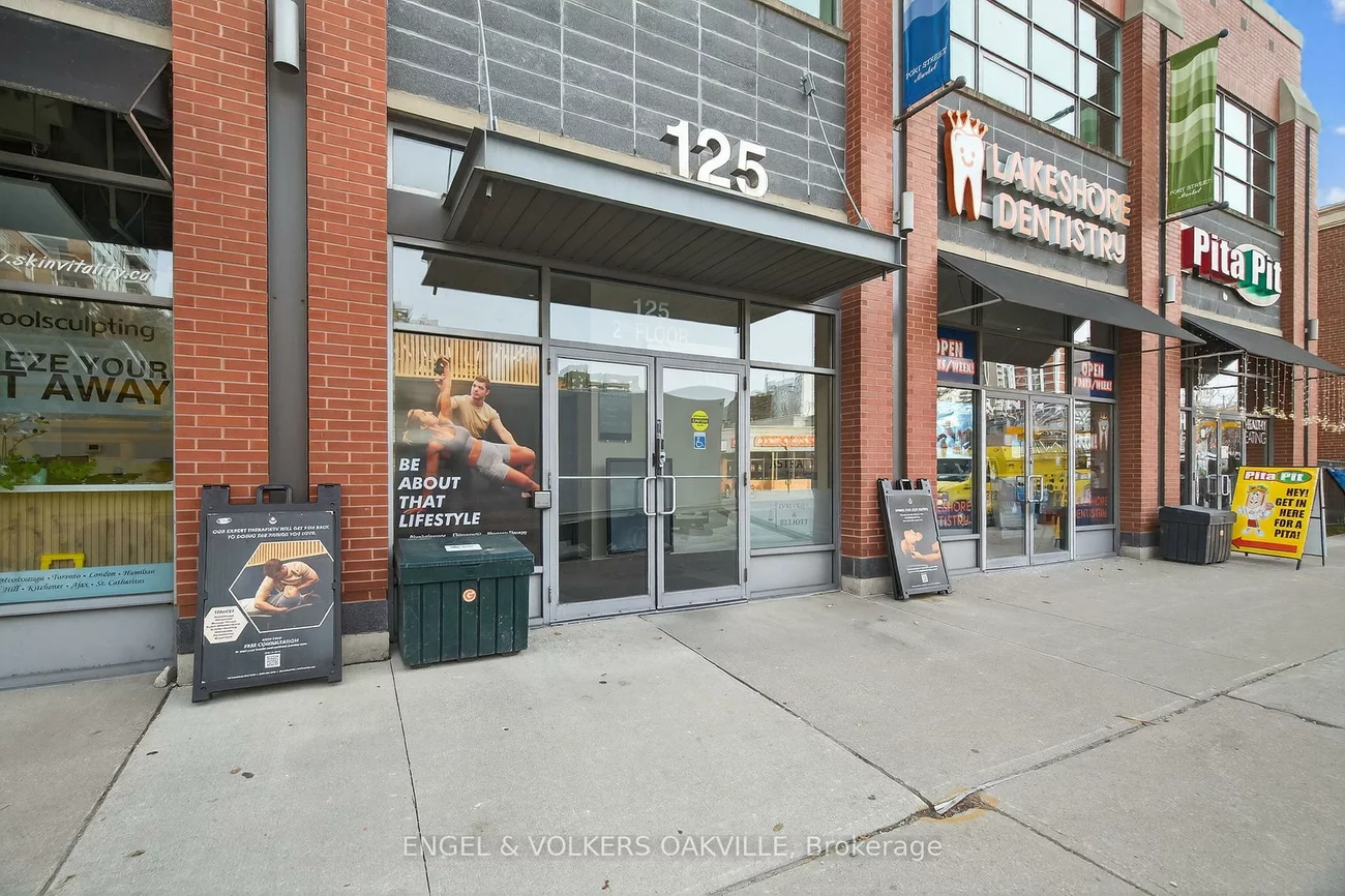 125, Lakeshore, Port Credit, Mississauga