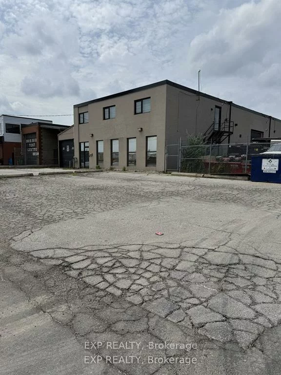 1261, Britannia, Northeast, Mississauga