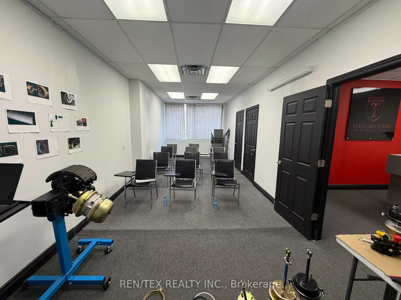 3427, Derry Rd E, Malton, Mississauga
