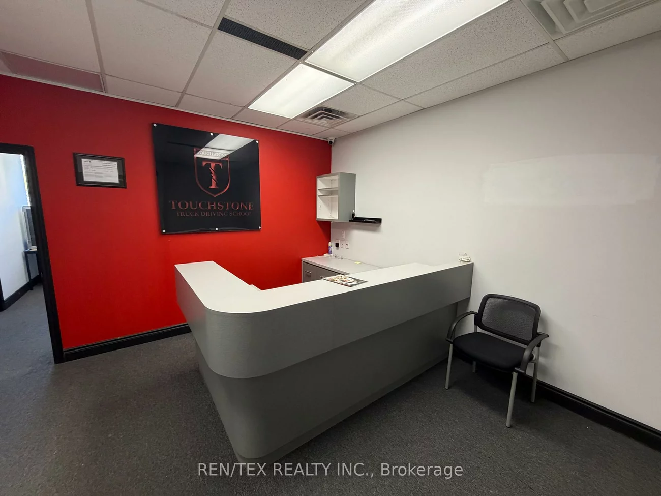 3427, Derry Rd E, Malton, Mississauga