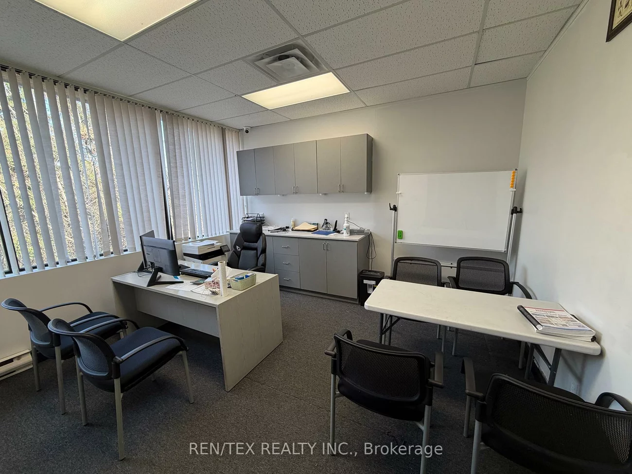 3427, Derry Rd E, Malton, Mississauga